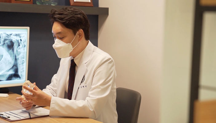 연세재신치과 김재신 대표원장 인터뷰 영상